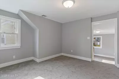 35 Euclid Avenue #B, Stamford, CT 06902 - Photo 16