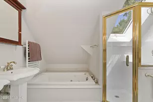 23 Westview Pl, Greenwich, CT 06878 - Photo 22