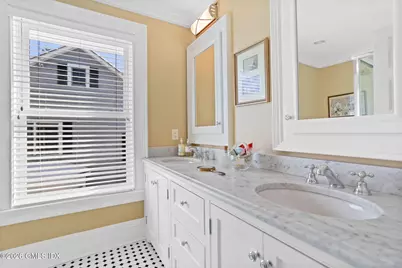 2 Forest Avenue, Old Greenwich, CT 06870 - Photo 34