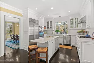 2 Forest Ave, Old Greenwich, CT 06870 - Photo 18