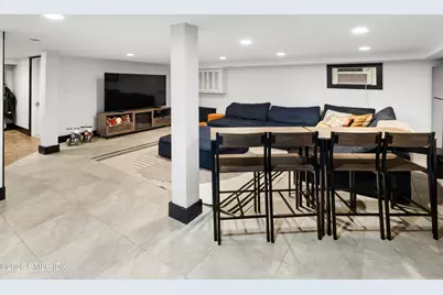 35 Hollow Wood Lane #1, Greenwich, CT 06831 - Photo 12