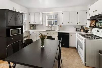 35 Hollow Wood Lane #1, Greenwich, CT 06831 - Photo 6