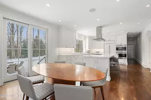 10 Wyckham Hill Ln, Greenwich, CT 06831 - Photo 10