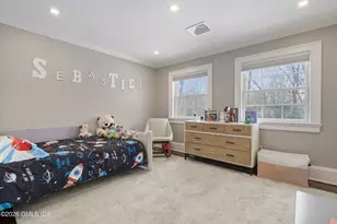 10 Wyckham Hill Ln, Greenwich, CT 06831 - Photo 20