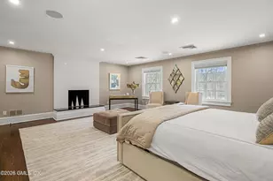 10 Wyckham Hill Ln, Greenwich, CT 06831 - Photo 14