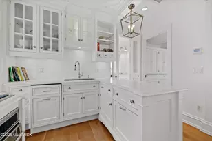 25 W Elm St, Greenwich, CT 06830 - Photo 6