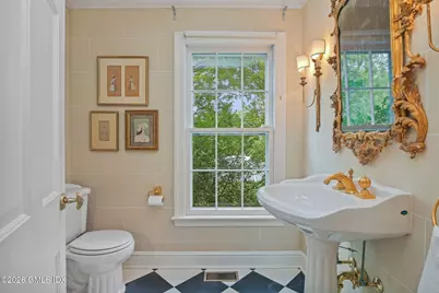 379 Round Hill Road, Greenwich, CT 06831 - Photo 6