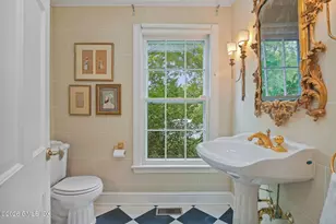 379 Round Hill Rd, Greenwich, CT 06831 - Photo 6