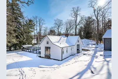 640 Round Hill Road, Greenwich, CT 06831 - Photo 2