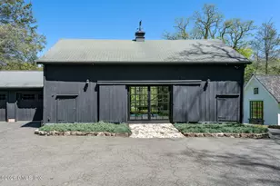 640 Round Hill Rd, Greenwich, CT 06831 - Photo 28