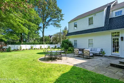 227 Riverside Avenue, Greenwich, CT 06878 - Photo 24