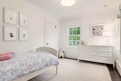 227 Riverside Avenue, Greenwich, CT 06878 - Photo 16