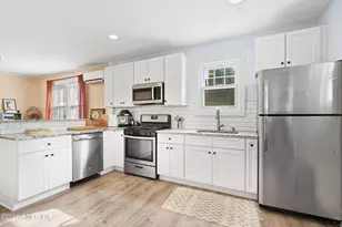 84 Pemberwick Rd, Greenwich, CT 06831 - Photo 2