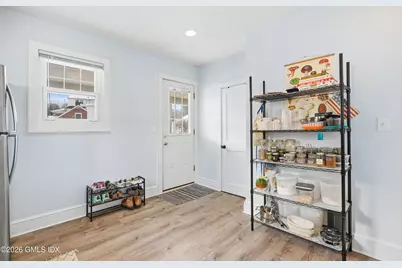 84 Pemberwick Road #C, Greenwich, CT 06831 - Photo 4