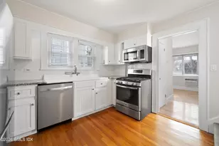 10 Anthony Pl, Greenwich, CT 06878 - Photo 8