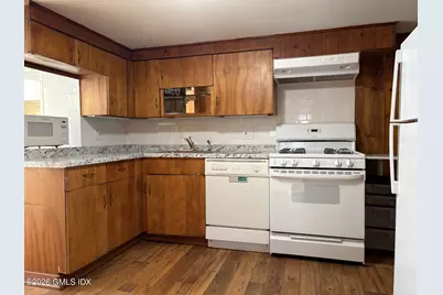 26 S Hawthorne Street #A, Greenwich, CT 06831 - Photo 2