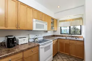 1465 E Putnam Ave, Old Greenwich, CT 06870 - Photo 10