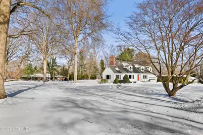 107 Stonehedge Drive Nort, Greenwich, CT 06831 - Photo 2
