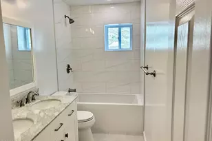 29 Fado Ln, Greenwich, CT 06807 - Photo 8