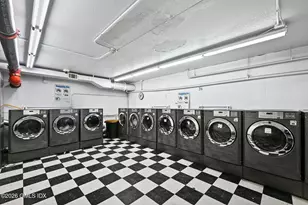 60 Strawberry Hill Ave, Stamford, CT 06902 - Photo 16