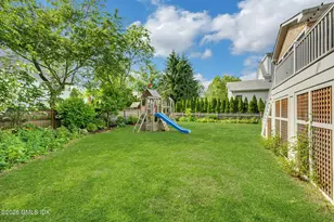 5 Greenwich Cove Dr, Old Greenwich, CT 06870 - Photo 34