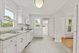 3 Putnam Ct, Greenwich, CT 06830 - Photo 10