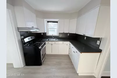 177 Hobart Avenue #2, Greenwich, CT 06831 - Photo 2