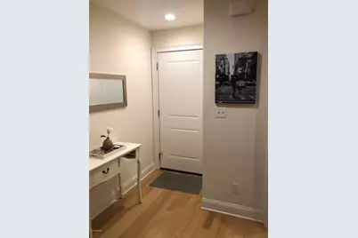 239 E Putnam Avenue #4, Greenwich, CT 06807 - Photo 2