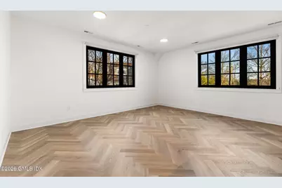 100 E Putnam Avenue #301, Greenwich, CT 06807 - Photo 4