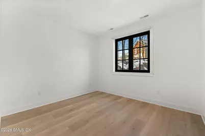 100 E Putnam Avenue #301, Greenwich, CT 06807 - Photo 10