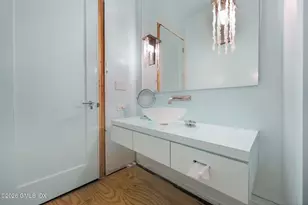 8 Old Round Hill Ln, Greenwich, CT 06831 - Photo 12