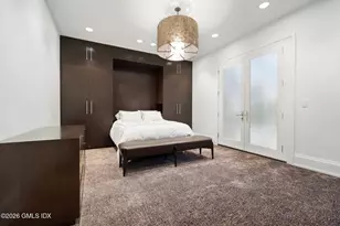 8 Old Round Hill Ln, Greenwich, CT 06831 - Photo 18