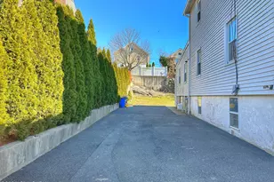 37 Gerry St, Greenwich, CT 06830 - Photo 16