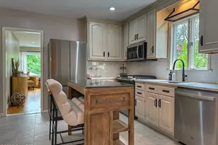 37 Gerry St, Greenwich, CT 06830 - Photo 2