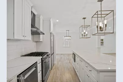 104 Hillcrest Park Road, Greenwich, CT 06807 - Photo 12