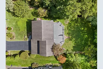 11 Deepwoods Lane, Old Greenwich, CT 06870 - Photo 4