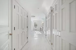 188 Round Hill Rd, Greenwich, CT 06831 - Photo 16