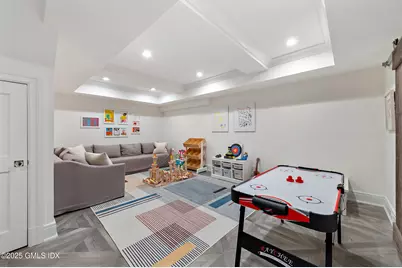 315 Stanwich Road, Greenwich, CT 06830 - Photo 28