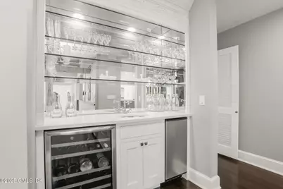 6 Reynwood Manor, Greenwich, CT 06831 - Photo 10