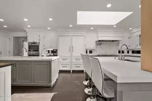 6 Reynwood Manor, Greenwich, CT 06831 - Photo 12