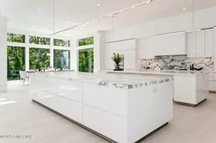 8 Fox Run Ln, Greenwich, CT 06831 - Photo 14