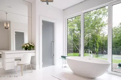 8 Fox Run Lane, Greenwich, CT 06831 - Photo 18