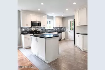 29 S Hawthorne Street #2, Greenwich, CT 06831 - Photo 2