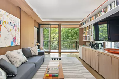 21 Hycliff Road, Greenwich, CT 06831 - Photo 10