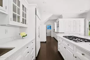 364 Cedar Hl, Greenwich, CT 06830 - Photo 14