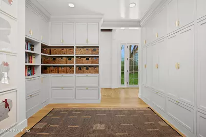 364 Cedar Hill, Greenwich, CT 06830 - Photo 16