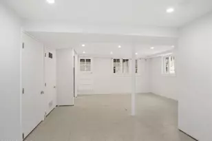 33 Chapel St, Greenwich, CT 06831 - Photo 16