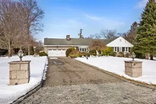 115 N Stonehedge Dr, Greenwich, CT 06831 - Photo 22