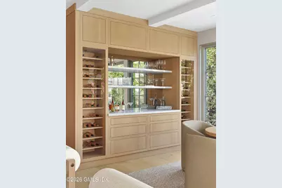 30 Meadowbank Road, Old Greenwich, CT 06870 - Photo 8