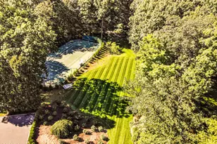 38 Partridge Hollow Rd, Greenwich, CT 06831 - Photo 24